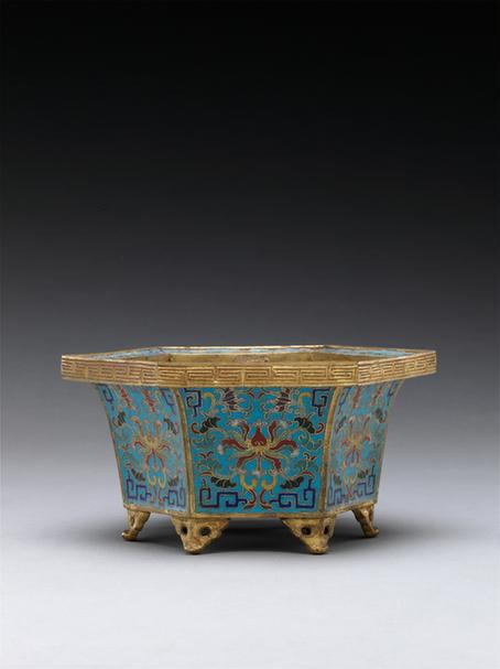 掐丝珐琅六方花盆