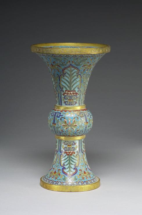 铜胎掐丝珐瑯觚形瓶（五供）