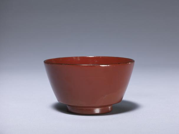 黑漆描金缠枝莲团锦纹成份餐具-酱色碗