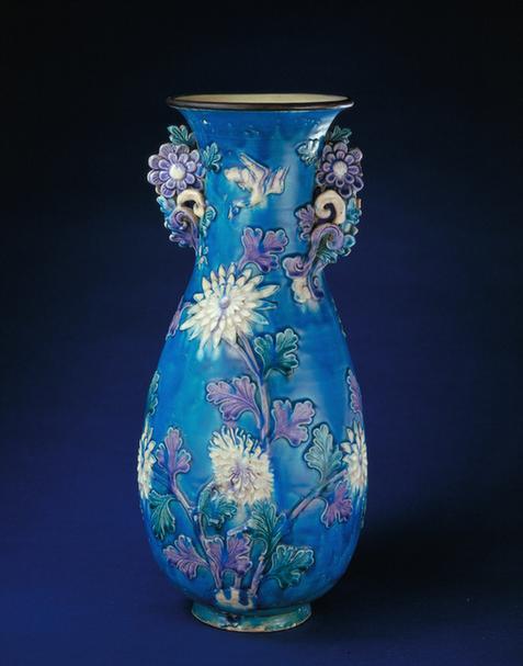 珐花花卉纹双耳瓶