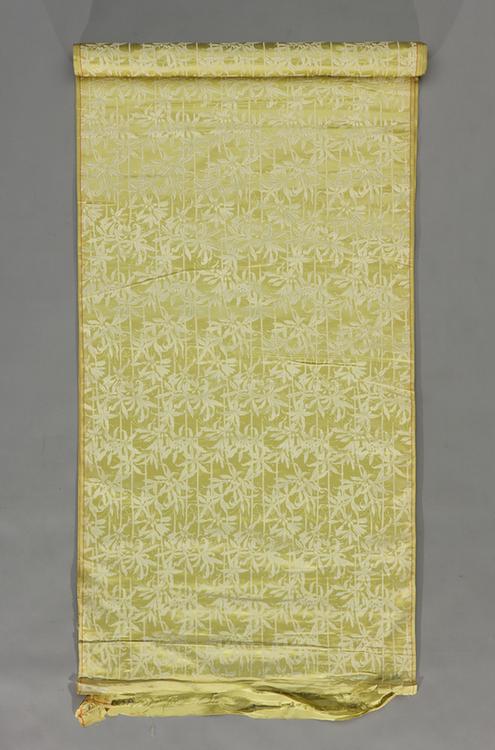 葱绿色萱草纹二色缎