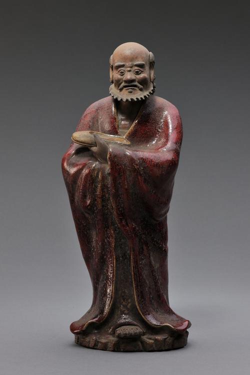 石湾窑红釉持鞋罗汉立像