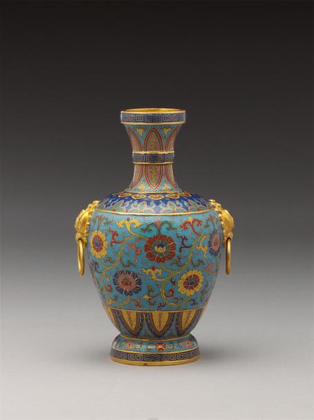 乾隆款掐丝珐琅勾莲纹凤耳瓶