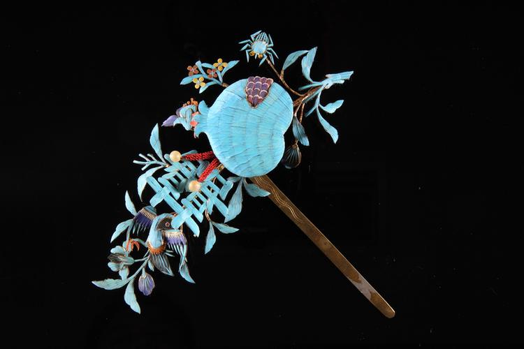 点翠石榴纹头花