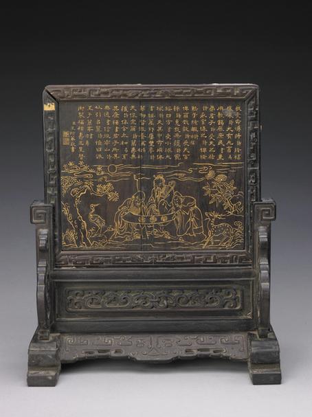 青玉浮雕螭龙纹杯托式插屏