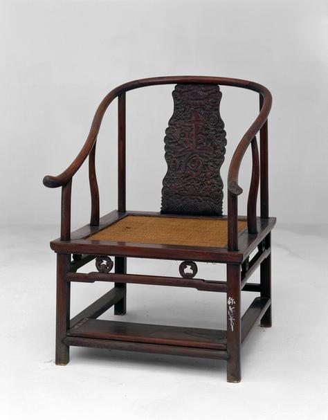 紫檀木雕寿字纹椅