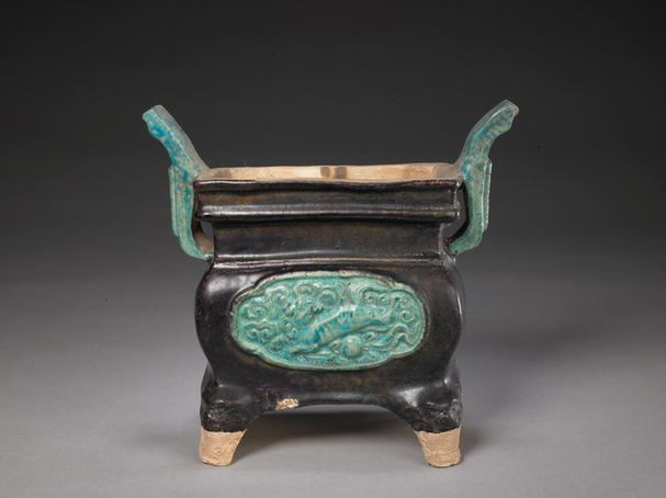 陶紫绿釉四足炉
