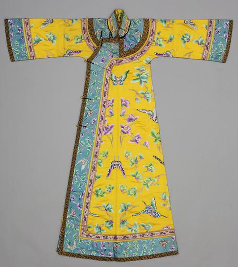 明黄色缎绣栀子花蝶夹衬衣