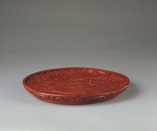 宣德款剔红茶花绶带图圆盘