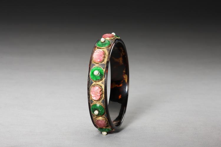 玳瑁镶金嵌珠宝镯