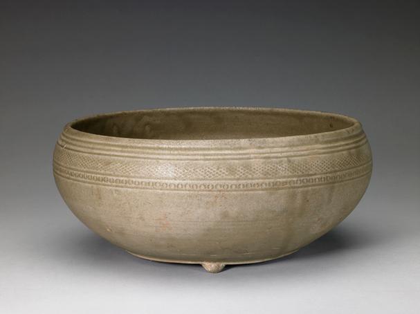 青釉印网格纹钵