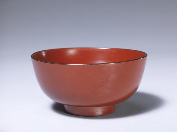 黑漆描金缠枝莲团锦纹成份餐具-酱色碗