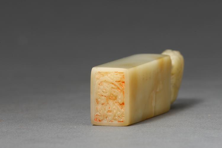 “寿卿”兽钮寿山石章