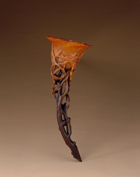 犀角雕蜀葵形杯