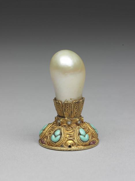 金镶东珠皇帝吉服冠顶