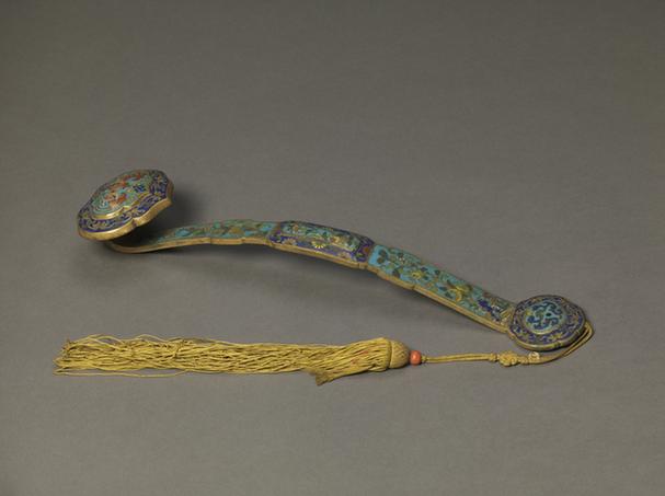 掐丝珐琅万福三多纹如意