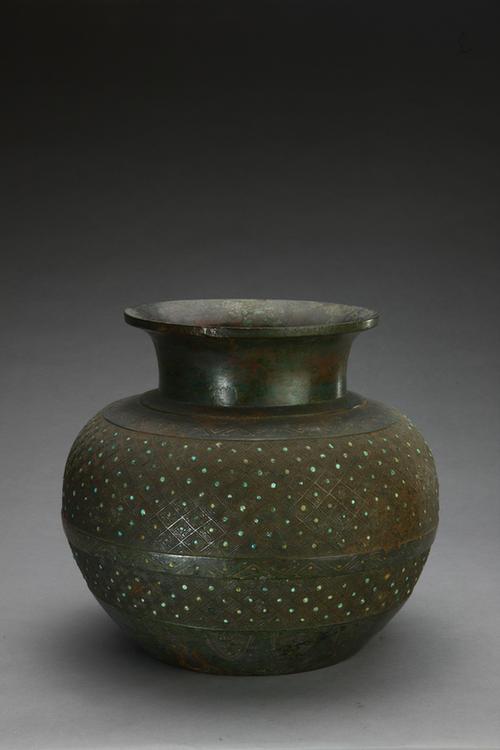 错金银嵌松石回纹罍