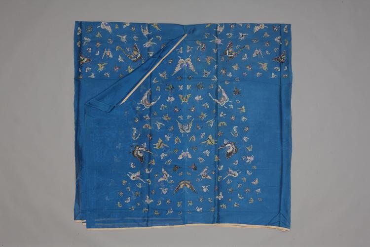 品月色纳纱百蝶纹氅衣料