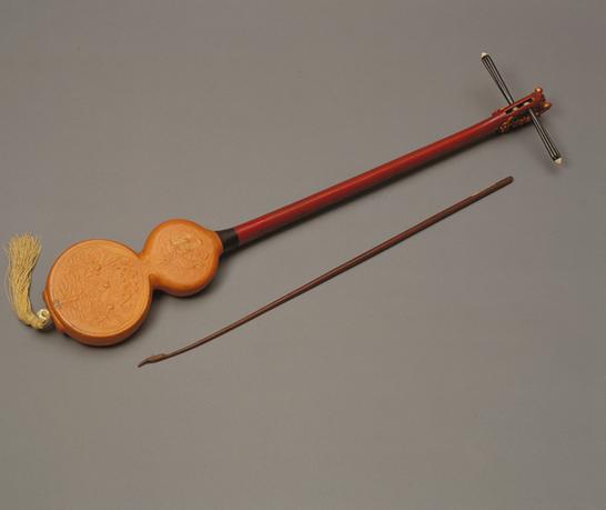 木金漆龙首匏葫芦式藩部胡琴