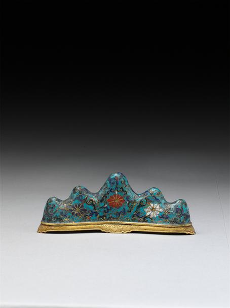 掐丝珐琅缠枝花卉纹笔架