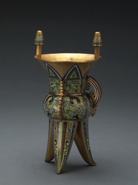 掐丝珐琅饕餮纹出戟斝