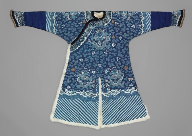 蓝色缂丝彩云金龙纹青白肷皮男龙袍