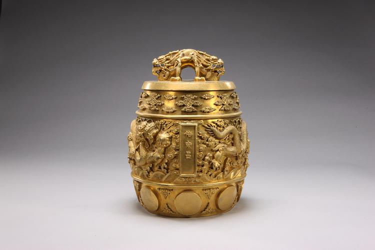 铜镀金双龙纽云龙纹编钟-倍南吕