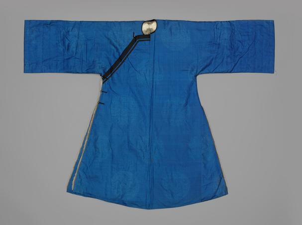 蓝色团汉纹暗花绸灰鼠皮袍