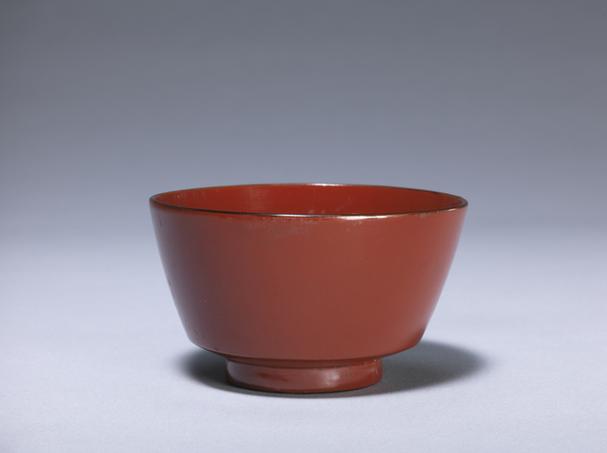 黑漆描金缠枝莲团锦纹成份餐具-酱色碗