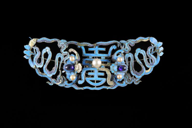 点翠镶料珠长寿字纹头花