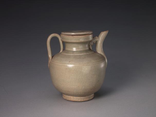 龙泉窑青釉盖壶