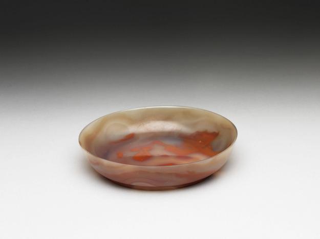 雍正款 玛瑙小盘