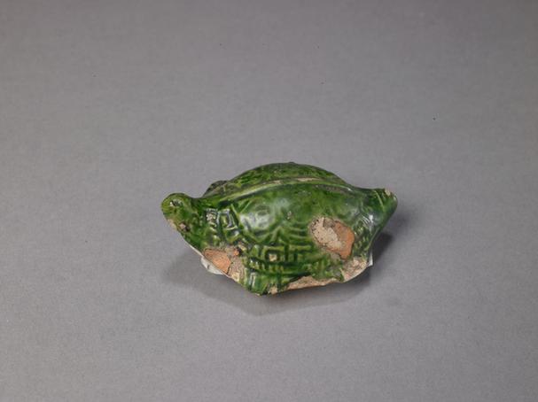 石湾窑绿釉龟