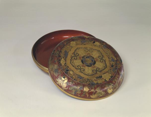 紫漆描金银双喜字桃鹤纹圆盒