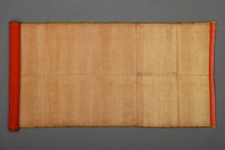 红色地田字纹回回织金锦