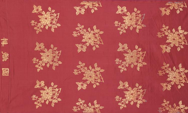 绛色折枝牡丹纹织金缎