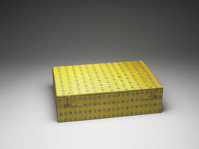 寿字锦地纹织锦如意式函套