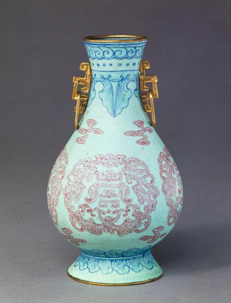 乾隆款画珐琅五蝠捧寿纹活环瓶