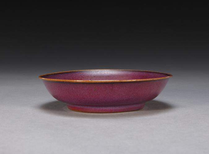 仿钧玫瑰紫釉盘