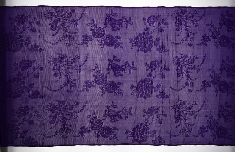 藕荷色三多水仙牡丹纹罗