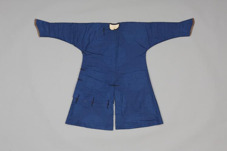 蓝色团龙纹暗花江绸羊皮行服袍