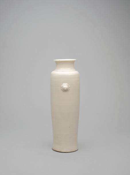 德化窑白釉兽耳一统瓶