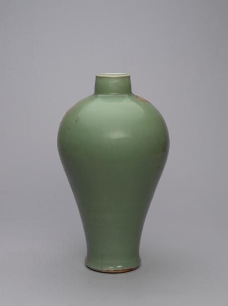 龙泉窑青釉梅瓶