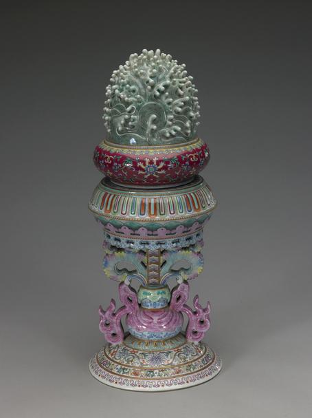 乾隆款粉彩五供养-著