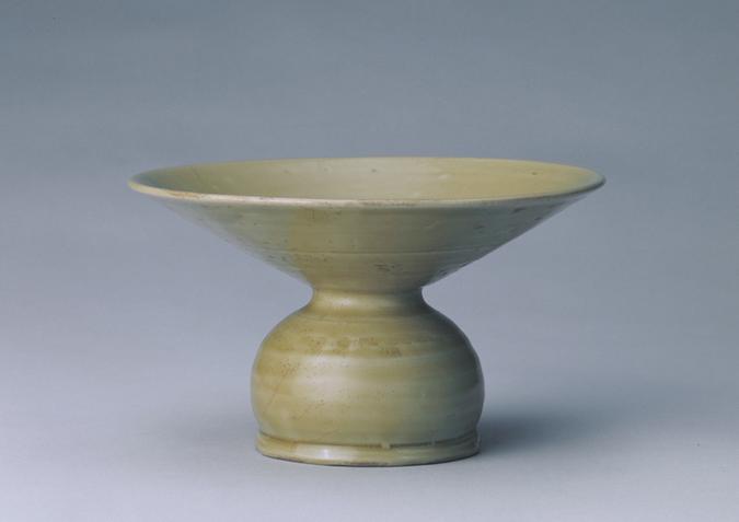 越窑青釉渣斗