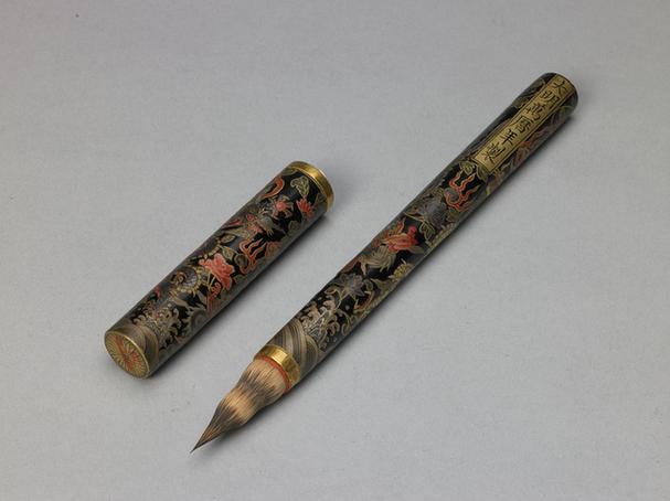 万历款彩漆龙凤纹管笔