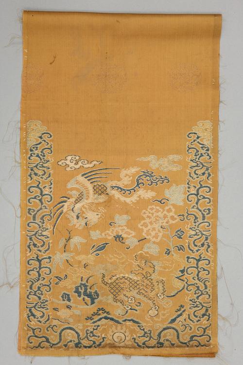 沉香色地凤麟富贵纹锦