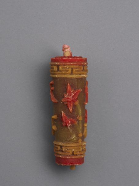 彩色“宜入天下太平”字圆蜡