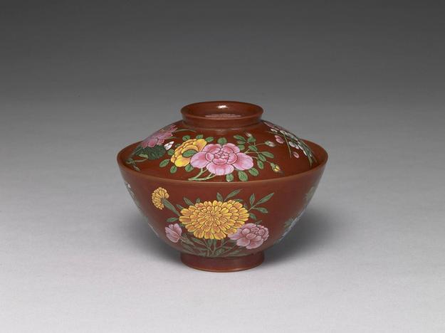 康熙 宜兴胎画珐瑯五彩四季花盖碗-1