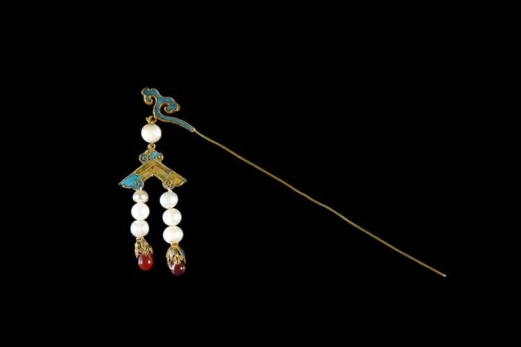 银镀金吉庆纹流苏